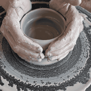 Intro to the Wheel 4-Week Beginner Pottery Course HandBuilding & Wheel Throwing Combo – Beginner Course AM